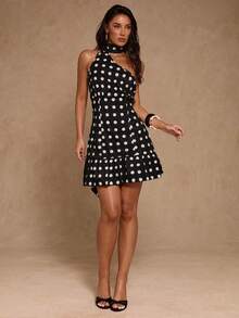 Glamine 女士时尚黑白波点修身泡泡下摆斜领挂脖系带迷你连衣裙，适合新年、派对、毕业典礼等场合。 - 黑與白 - 查看 3