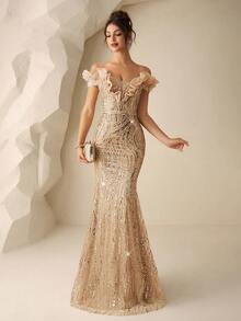 Coutiva 秋冬奢华珠饰亮片露肩露背缎面单肩鱼尾晚礼服，适合婚礼宾客、毕业典礼、生日派对、音乐节、婚礼等场合。 - 香檳色 - 查看 4