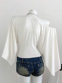 Elamini Áo nữ màu đen cổ lệch, tay cánh dơi, xếp ly eo, thiết kế tối giản cổ điển thanh lịch, đa năng cho công sở, hẹn hò và mặc thường ngày. - trắng - Xem 2