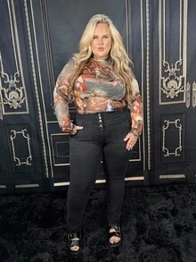 Hourglow Dollyholly86 Plus Figure Graphic Lettuce Trim Mesh Top, For Hourglass Body Shape - Multicolor - View 4