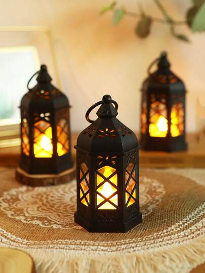 2/4pcs Retro Mini Handheld Decorative Lantern Light With Battery, Indoor Home Decor Wind Lantern Lamp,Table Decor, Bedroom Decor,Room Wall Hanging Decor Night Light,Suitable For Wedding Party Holiday Decorations Light,Christmas Closet Desktop Decorative Night Lights