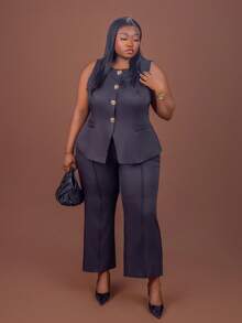 CurvyTilda 大码女式春夏性感优雅通勤简约金色金属 3D 花卉装饰无袖西装背心和裤子套装，适合日常穿着、商务、简约、通勤、优雅、休闲、购物、街头服饰、外出、易于搭配且看起来修身，凸显您的身材，修饰身材，商务休闲女装毕业、返校、秋冬女士教师装 - 黑色 - 查看 7