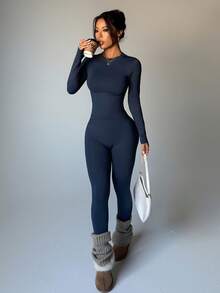 Dewbera 女士无缝运动套装，紧身长袖上衣和高腰收腹打底裤 - 藏蓝色 - 查看 10