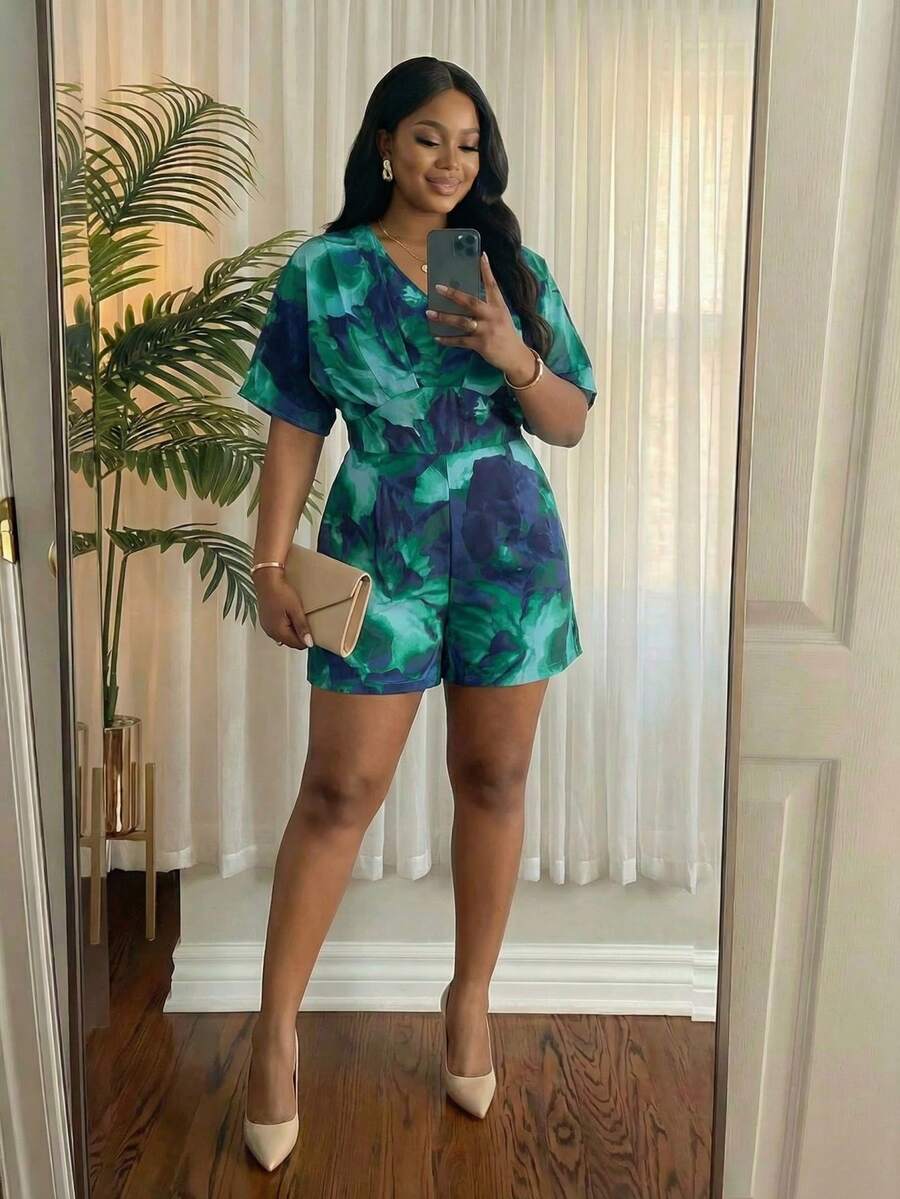 SHEIN Lady CURVE 春夏优雅通勤办公休闲波西米亚风休闲外出彩色编织V领蝙蝠袖褶皱短袖大码连体裤 - 彩色 - 查看 1