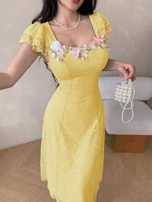 Modelyn Vestido de Verão Sem Mangas com Recortes de Renda e Decoração Floral para Mulheres - Amarelo - Visão 6