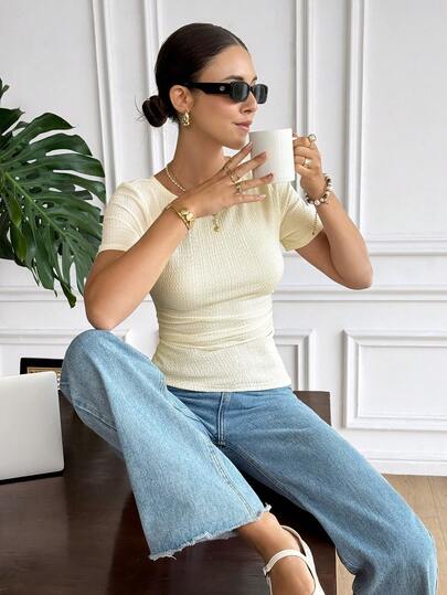 SHEIN Frenchy Women's Casual Solid Color  Cream Butter Yellow Slim Fit Minimalist Textured Popcorn Crinkle High Stretch Slim Fit Crew Neck Short Sleeve Tee T-Shirt, Summer ,  Commuting Versatile, Soft & Skin-Friendly Fabric, Suitable For Outdoor Wear, New Women's Top, New Ladies T-Shirt  Women Blouses For Women Valentine Outfits For Women,Going Out Tops Women Casual ,Summer Tops ,Carnival Women Look 2026 2026,Summer Holiday Outfits Pastel Yellow Top Knit Top Women Summer Tops Women