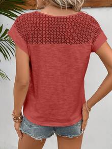 SHEIN Frenchy 短袖蕾絲拼接t恤 - 紅木色 - 查看 2