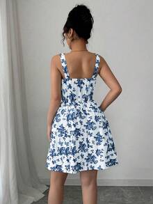SHEIN Elenzya 女士优雅碎花吊带方领收腰A字短连衣裙，夏季 - 藍白色 - 查看 2