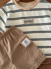 2-Pack Babyboy Summer Cute Striped Cartoon Bear Pattern Short-Sleeve T-Shirt Set With Elastic Waist And Khaki Shorts Casual Daily Wear Summer Boy Striped Short Sleeve Shirt Toddler Boy Shorts Toddler Summer Set Baby Boy Summer Outfit - Khaki - View 5