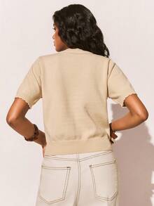 Poéselle 女士印花休闲百搭通勤短袖针织衫，米色花卉刺绣针织衫 - 短袖复古套头衫，适合日常和工作穿着 - 杏色 - 查看 3