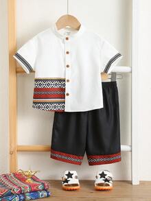SHEIN 2pcs/Set Toddler Baby Boy Traditional Pattern Color Block Polo Shirt&Shorts,Casual Boho Birthday Outfit,Black And White,Summer Festivals Celebration - White - View 4
