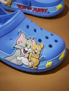 TOM & JERRY X SHEIN 可爱卡通蓝色儿童防滑花园拖鞋，适合幼儿和儿童，透气速干，轻便耐用的EVA材质，男女通用，适合在家、浴室、游乐场、游泳池、沙滩等场所穿着，可作拖鞋、凉鞋，室内外皆宜，是夏季、春季、海滩和度假的理想之选。 - 寶藍色 - 查看 2