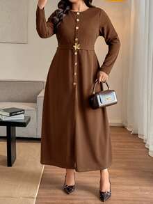 Vionelle 大码女式纯色弹力针织圆领收腰A字开襟金属纽扣装饰长袖中长连衣裙，巧克力棕色，优雅复古法式街头风简约百搭，适合冬季、万圣节、圣诞节、感恩节、下午茶聚会、正式场合、家庭聚会等。大码棕色连衣裙，纽扣连衣裙，教堂礼服，大码西式连衣裙，咖啡棕色连衣裙，女士棕色连衣裙，长袖纽扣连衣裙，棕色长款连衣裙 - 摩卡棕 - 查看 7