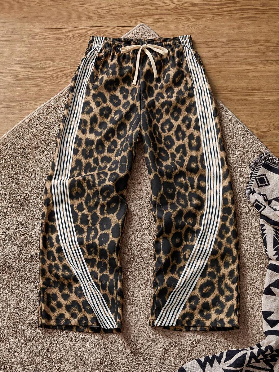 SWAVVY 豹纹宽松直筒男式裤子，校园风，街头风，秋季 - 彩色 - 查看 1
