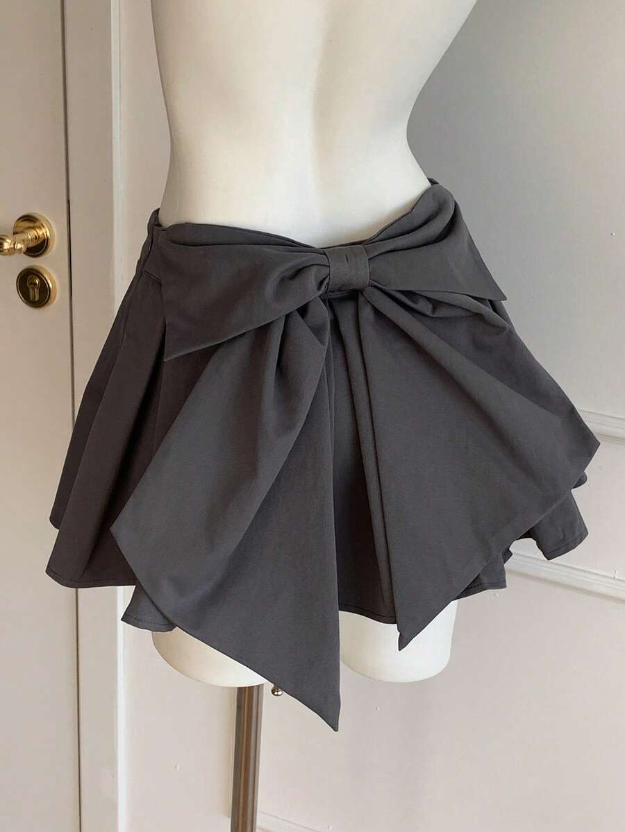 SHEIN EZwear Falda gris plisada con decoración de lazo de unicolor simple, casual para vacaciones - Gris - Ver 1