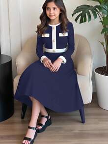 Đầm dài tay ôm dáng màu xanh navy và trắng phối nút trang trí, viền bèo nhún, thích hợp cho bé gái tuổi teen, phong cách thường ngày đi làm, mùa thu/đông. - Màu xanh hải quân - Xem 6