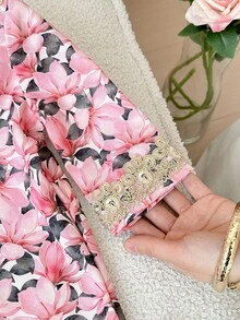 1件装新生儿可爱百搭长袖连衣裙，饰有精美花卉图案，适合女孩日常穿着、节日庆典、家庭聚会、特殊场合、生日派对、晚宴、演出、婚礼、洗礼、开幕式、室内外活动、运动、玩耍、派对、拍照、度假等，适合春、秋、冬季节穿着。 - 粉色 - 查看 6