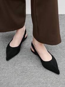 CUCCOO BIZCHIC 简约纯色尖头平底套脚休闲通勤鞋，简约百搭，无后跟设计，适合办公室穿着。 - 靜夜黑色 - 查看 4