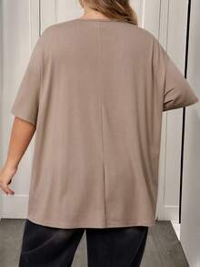 SHEIN CURVE+ Plus Size Women's Basic Solid Khaki Casual Retro Distressed Street Style Short Sleeve Top, Loose Punk Motorcycle Graphic Print T-Shirt With Metal Chain Decor, Versatile For Daily Wear/Music Festival/Club/Party - Khaki - View 3