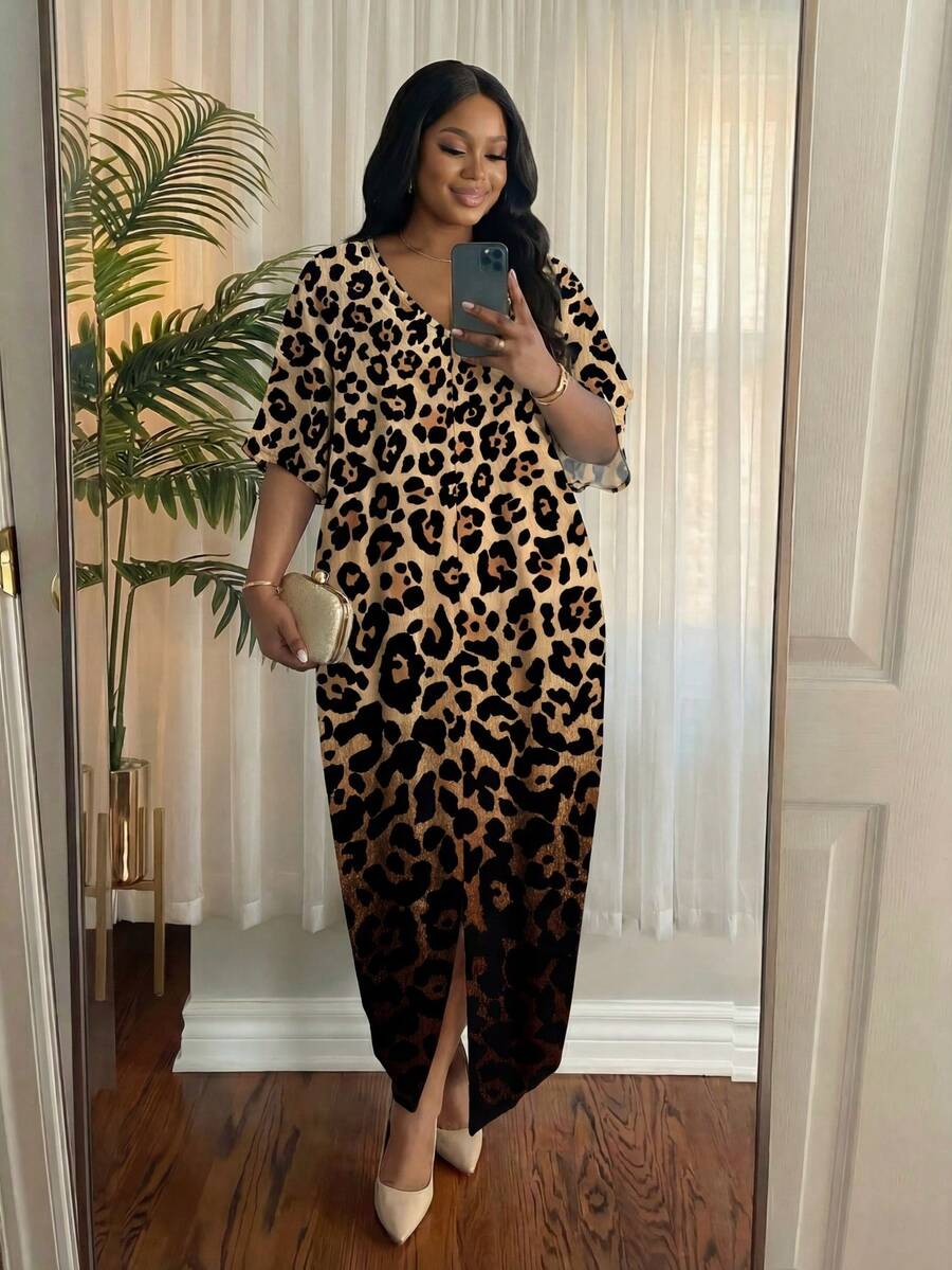 SHEIN Lady Lässiges Urlaubskleid im Stil eines Gradualen Leopardendruckes für Große Größen mit V-Ausschnitt, Langarm, einfarbige Einsätze und lockerer Passform