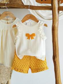 SHEIN Vintaside Kids 女婴甜美碎花背心和提花短裤套装，春夏款，适合外出和休闲穿着 - 杏色 - 查看 4