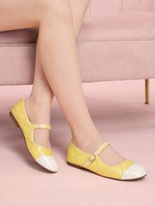 CUCCOO DOLLMOD Women's Contrast Color Buckle Design Casual Everyday Fashion Loafers For Christmas - Yellow - View 4