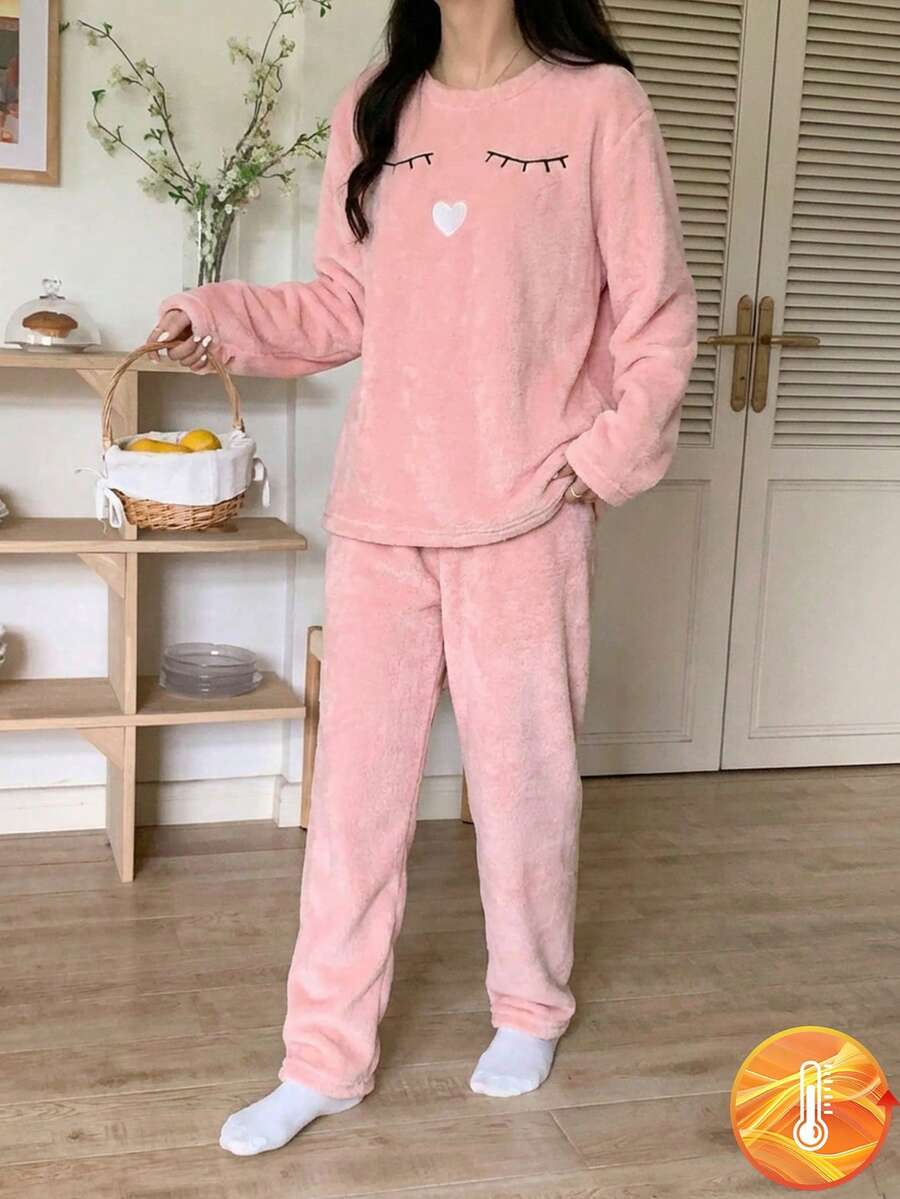 SHEIN 少女毛绒家居服套装 - 粉色可爱表情毛绒家居服两件套,可爱表情设计,粉色甜美圆领长袖上衣+长裤,毛绒两件套组合,社交媒体风格,甜美2026新年假日必备秋冬少女可爱表情毛绒家居服套装 - 藕粉色 - 查看 1