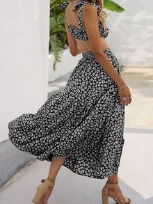 EMERY ROSE Bộ đồ 2 món dành cho nữ: áo hai dây và chân váy in họa tiết hoa, phong cách tối giản. - màu đen - Xem 2