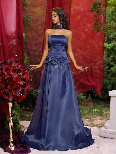 Glamrae 优雅奢华的蓝色缎面和欧根纱饰边，点缀着手工制作的水晶流苏和链条，采用无肩带二合一设计，搭配飘逸的A字裙摆和拖尾。完美适用于约会、派对、正式场合、婚礼或晚礼服（工艺精湛）。