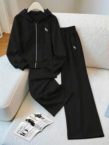 SHEIN PETITE 女士时尚休闲纯色刺绣连帽口袋拉链宽松卫衣和刺绣高腰抽绳宽松直筒运动裤套装，适合日常、运动和休闲穿着。 - 黑色 - 查看 1