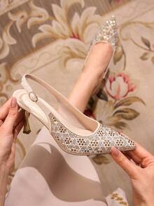 CUCCOO TILAWA Zapatos de tacón alto elegantes con adorno de rhinestones en la punta para mujer - Champán - Ver 1