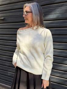 Vivie Lora Women's Hollow Out Shoulder Loose White Sweater - White - View 3