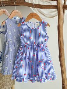 SHEIN Vintaside Kids 女婴夏季条纹连衣裙，柔和渐变色营造甜美氛围，经典条纹图案简约时尚，背部蝴蝶结装饰俏皮吸睛，宽松舒适，适合户外散步、居家休闲、亲子出游、派对等各种欢乐场合。 - 藍色 - 查看 5