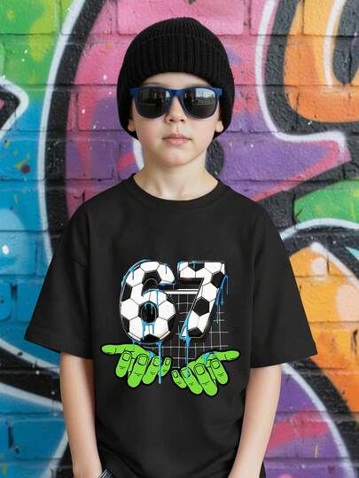 Tween Boy Casual Minimalistisk, Modeklassiker, Cool Stil, Nummer 67, Fotbollselement, 6&7, Tecknat Mönster Kortärmad T-shirt, Lämplig för vår och sommar