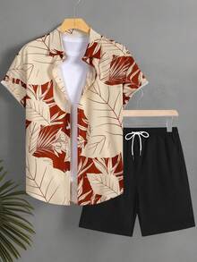 Manfinity Swimmode 夏季男士撞色印花短袖衬衫搭配纯色短裤沙滩装，男士度假衬衫，男士度假服，夏威夷男士衬衫，男士沙滩上衣，男士热带印花衬衫 - 彩色 - 查看 2