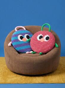 Joivida 这款可爱又奇特的坐垫，印有卡通大眼睛怪兽图案，底部采用防滑设计，由优质材料制成，适用于各种场景，是送给朋友和家人的礼物。 - 搞怪座墊 - 查看 5