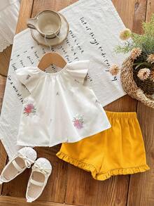 SHEIN LMoss Kids Conjunto de blusa de manga corta con bordado floral y pantalones cortos verdes para bebé niña recién nacida, de verano - Blanco - Ver 2