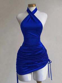 Franclia Vestido mini ajustado de mujer con cintura fruncida y cruzada de terciopelo, sin mangas - azul real - Ver 3