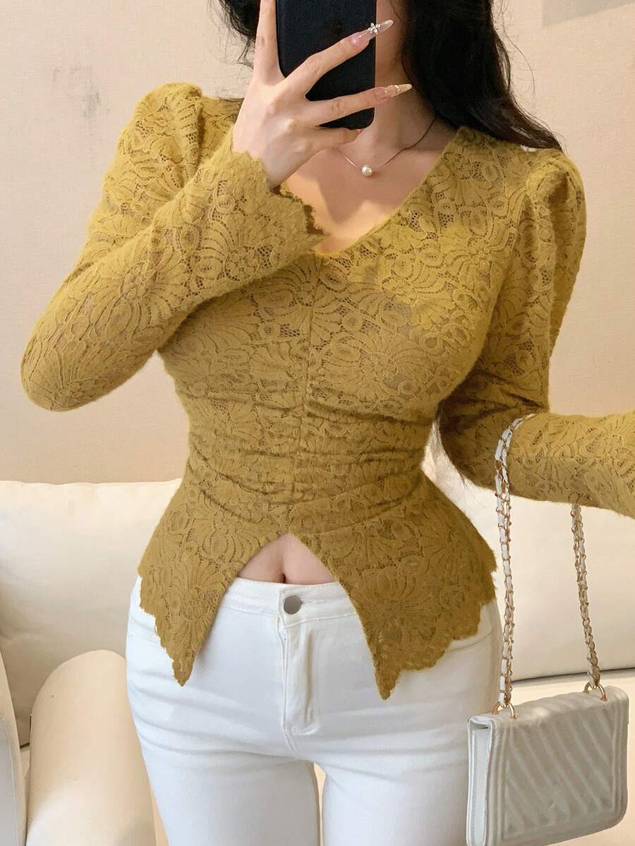 DAZY V-Ausschnitt Jacquard Design geraffter Taille Schlitz Bluse, französischer Chic Stil, figurschmeichelnde Langarm Ausgeh-Top für Frauen - Gelb - Übersicht 1