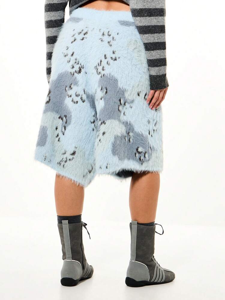 SUMWON WOMEN Oversized Fluffy Knit Camouflage Shorts