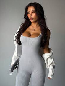 SHEIN Velisys Bộ áo liền quần tập yoga/thể dục không tay, cổ tròn, màu trơn, co giãn cao, không đường may, chất liệu co giãn tốt. - Nhiều màu - Xem 3