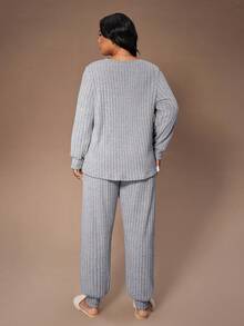 Lazeform Plus Size Knit Ribbed Fleece V-Neck Casual Minimalist Long Sleeve Pajama Set, Suitable For Loungewear