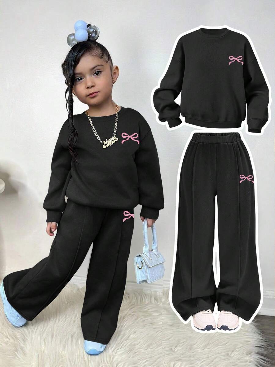 Conjunto informal de niña con sudadera de manga larga de hombros caídos y pantalón ancho de felpa con estampado de corazón y unicolor - Negro - Ver 1
