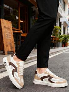 Zapatos casuales versátiles con bloques de color para hombres, zapatos de patineta de moda para hombres, zapatos casuales con cordones con bloques de color, zapatos deportivos casuales de PU para hombres, zapatos de skate clásicos para hombres, adecuados para estudiantes y adolescentes, adecuados para deportes, fotografía de viajes y ropa casual diaria. - Marrón blanco - Ver 3