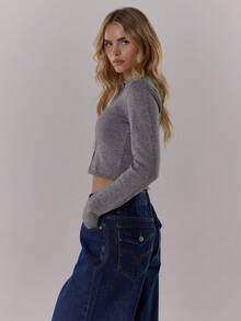 MUSERA 短款修身纽扣针织开衫，优雅可爱性感街头风，适合夜间外出、冬季晚宴派对等场合，春季穿着舒适百搭。 - 灰色 - 查看 4