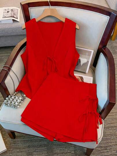 GlowEve CURVE Conjunto de 2 piezas de top sin mangas y shorts de diseño minimalista en unicolor, talla grande