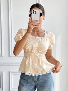 2026 Blusa de mujer con cuello en U, mangas abullonadas, encaje en la cintura, botones delanteros y bordados, ideal para verano, primavera, San Valentín, carnaval, playa, vacaciones, uso casual, fiestas, bodas y eventos elegantes - Albaricoque - Ver 3