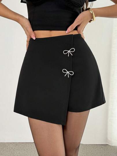 SHEIN PETITE Women's Solid Color Bowknot Decor Casual Shorts, Spring Outfit Women Bow Shorts,Valentine's Day,Elegant Wedding Guest Outfit