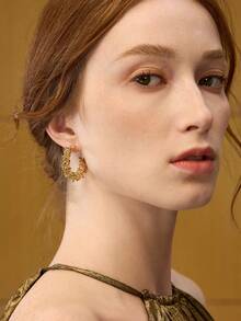 MOTF PREMIUM أقراط حلقية أنيقة مطلية بالذهب عيار 18 قيراط بسلسلة حلزونية مخلبية - ذهبي أصفر - مشاهدة 5