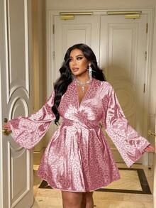 NU&NOW Plus Size Sexy Leopard Print Deep V-Neck Long Sleeve Dress - Pink - View 4